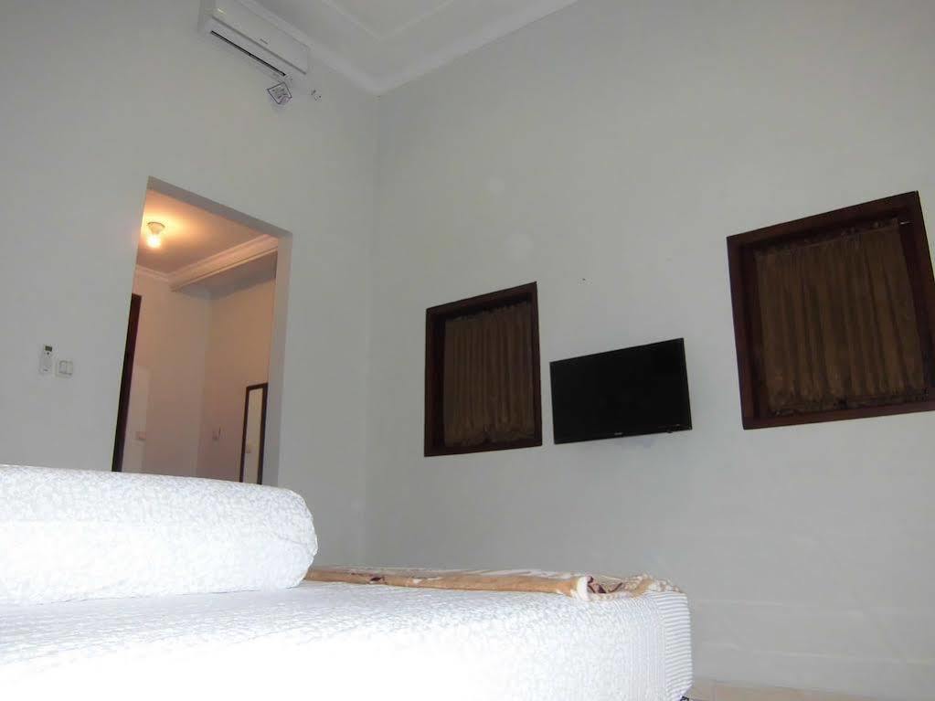 Griya Putri Dewi Guesthouse Yogyakarta Exteriér fotografie